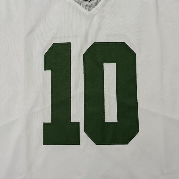 Green Bay Packers (NFL) #10 Jordan Love Jersey - Picture 3 of 6